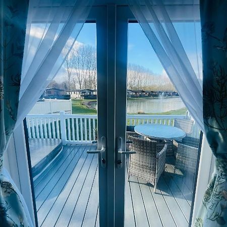 The Poplars Lodge With Hot Tub York Exteriér fotografie